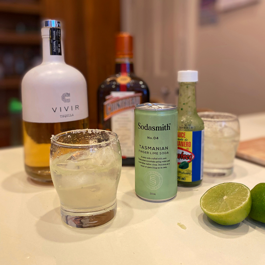 Fiery Finger Lime Fizz: A Spicy Margarita with a Twist